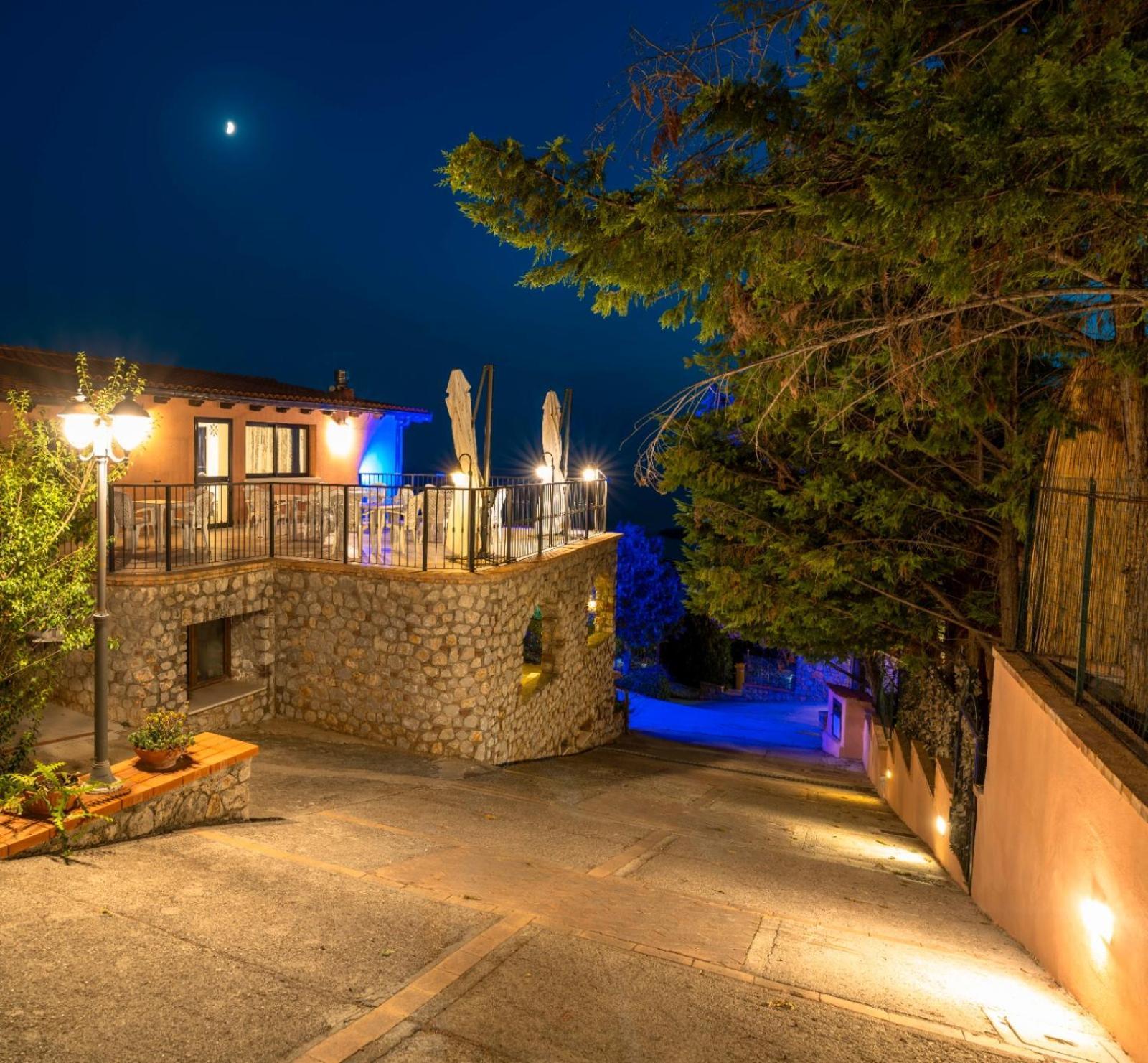 Residence Villarcangelo มารีนาดีกาเมโรตา ภายนอก รูปภาพ