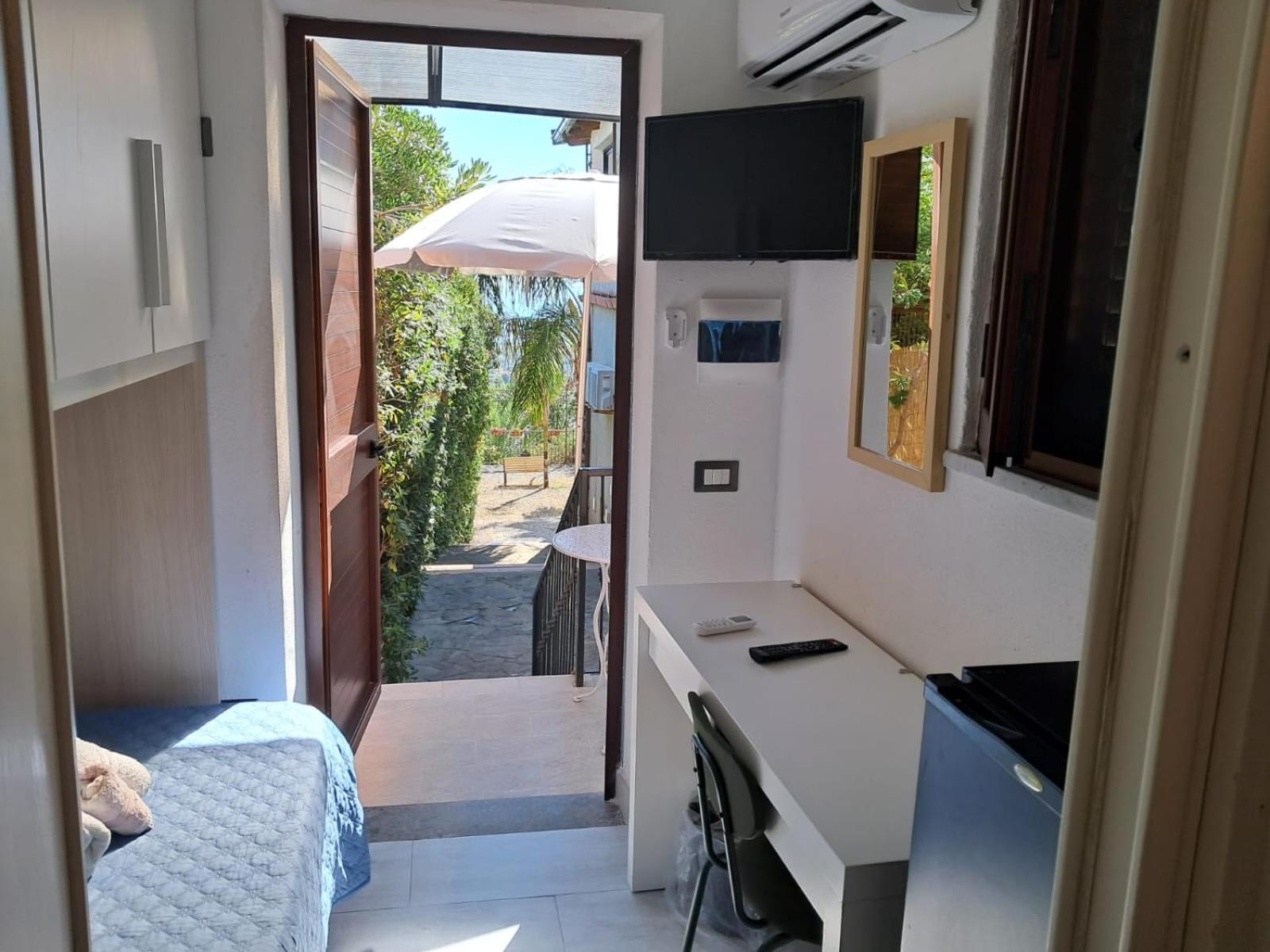 Residence Villarcangelo มารีนาดีกาเมโรตา ภายนอก รูปภาพ