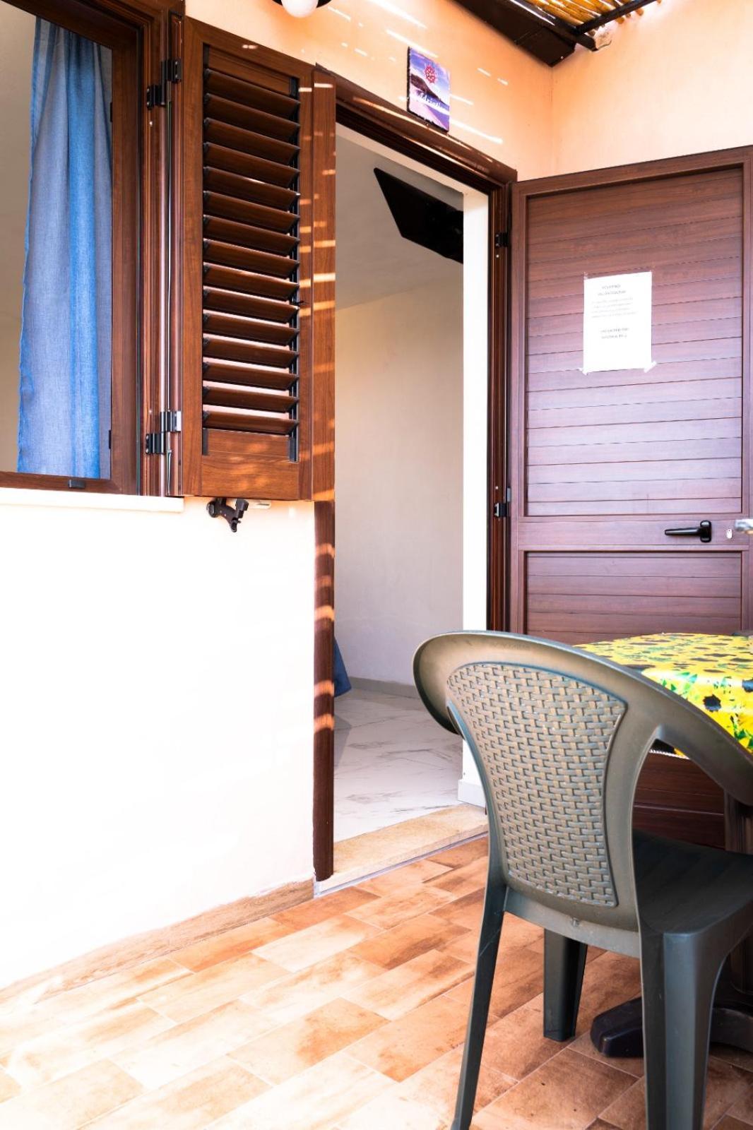 Residence Villarcangelo มารีนาดีกาเมโรตา ภายนอก รูปภาพ